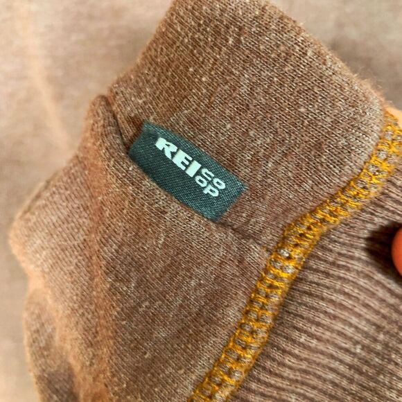 REI Unisex Brown Crewneck Treeverse Applique Sweatshirt Sz M - Picture 4 of 8